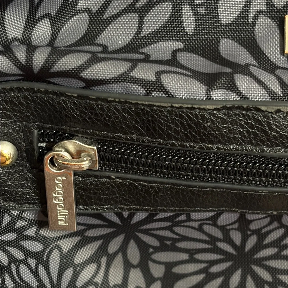 Baggallini Chic Black and Gray Floral Shoulder Bag